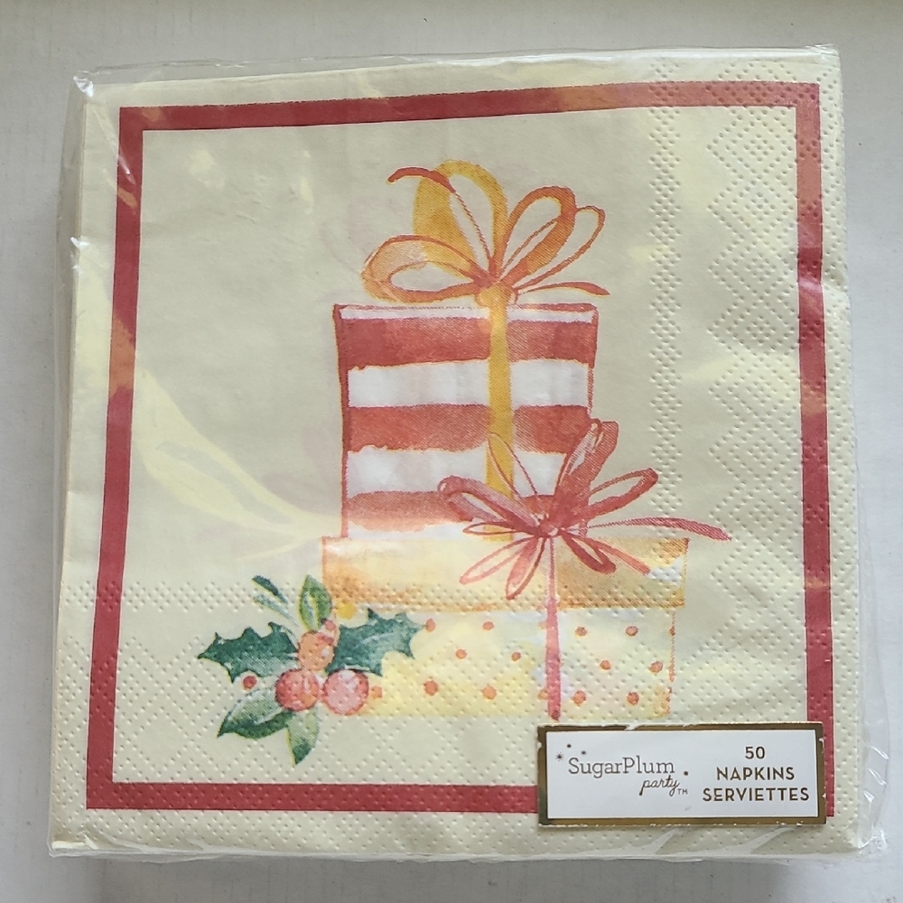 NWT Sugar Plum 50 Cocktail Disposable Napkins